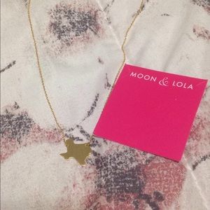 Moon & Lola necklace, brass Texas on 17" chain